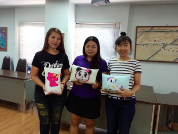 อาสาสมัครหมอนหนุนอุ่นรัก 1 ธ.ค. 61 Volunteer to Produce pillow for Disadvantaged Preschoolers in Thailand Dec 1, 18 ชั้น 4 ห้องสุจิตรา อาคารมูลนิธิอาสาสมัครเพื่อสังคม @ Thai Volunteer Service Bldg.